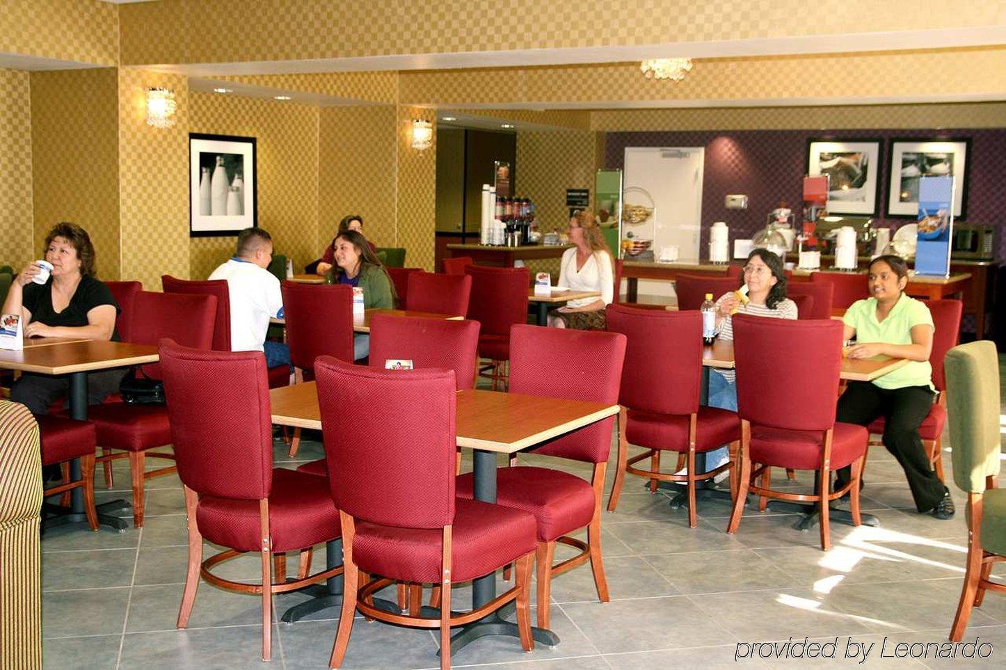 Hampton Inn Santa Rosa Restaurant photo